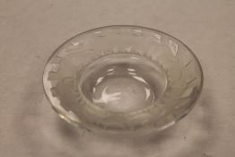 A lalique glass dish with etched decoration depicting birds, diameter 9.2 cm. CONDITION REPORT: Good