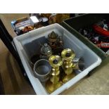 BOX CONTAINING PAIR OF BRASS CANDLESTICKS, STEINS,