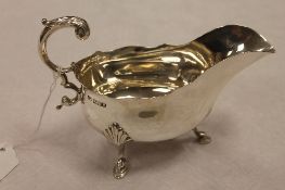 A silver sauce boat, Sheffield 1906,  6.1 oz. CONDITION REPORT: Good condition and gauge of silver.