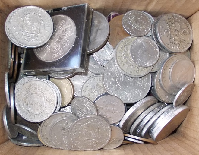 Box of mostly modern coins.