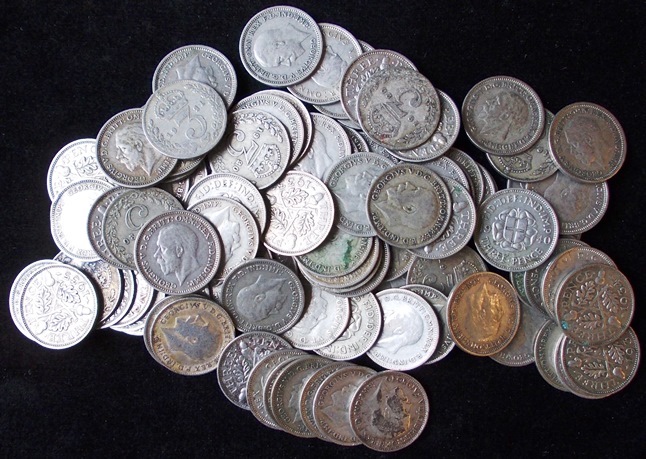 Silver 3d. Collection of pre-1947 coins.