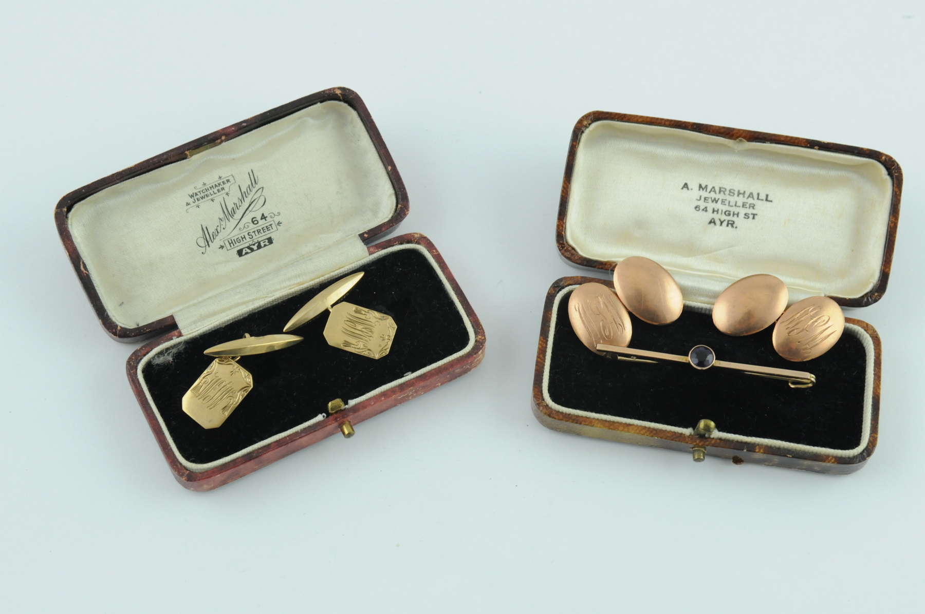 Pair of 9ct gold cuff links, oval; anoth