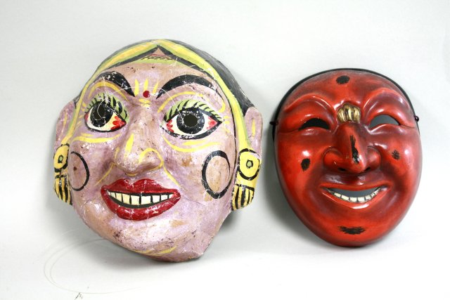 5 various polychrome wood & papier mache masks Largest approx. 18 1/2" H. (4050) Paint worn,  cracks - Image 4 of 8