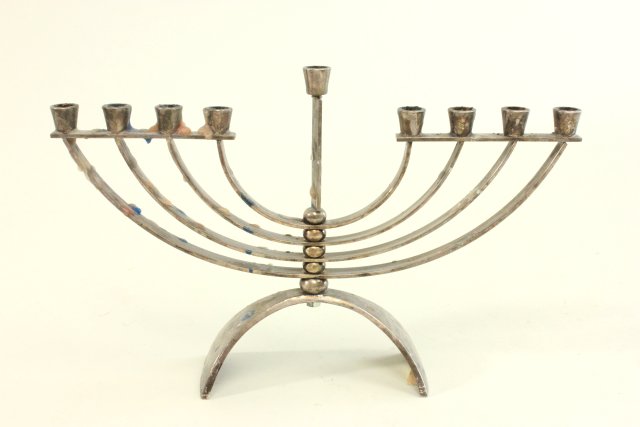Judaica Menorah Lights & Candelabras Including sterling clad, silver plate & brass.  Various sizes & - Image 8 of 8