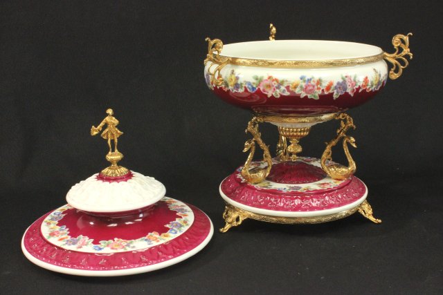 Red & White Italian Covered Tureen Centerpiece Approx. 17" H. - Image 6 of 7