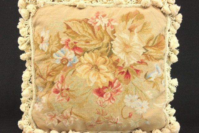 Needlepoint floral pillow Approx. 16" x 16". - Image 2 of 3