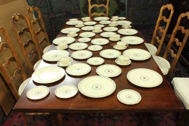 Lenox Dinnerware Set "Fairmount" Service for 12 Including (12) 10 1/2" dinner plates, (12) 8 1/4" - Image 7 of 7