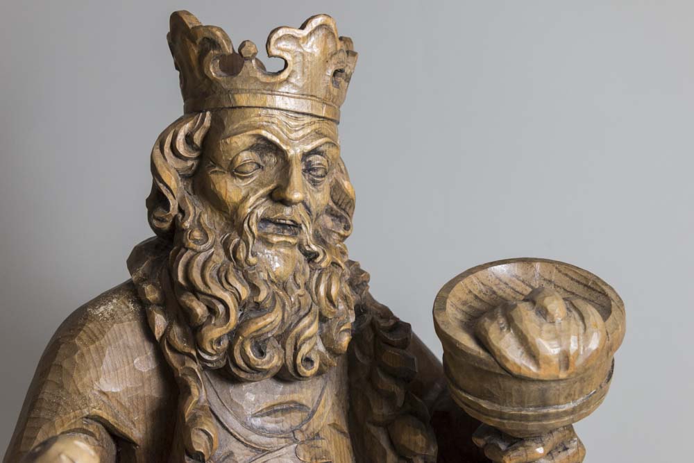 Carved Wood Sculpture of a King - Image 5 of 8