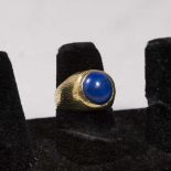 14K Gold & Lapis Ring Approx. 7.8 dwt. Touch marks.