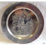 A silver platter with Neillo inlay Birmingham 1975, 25cm in diameter, 420gms