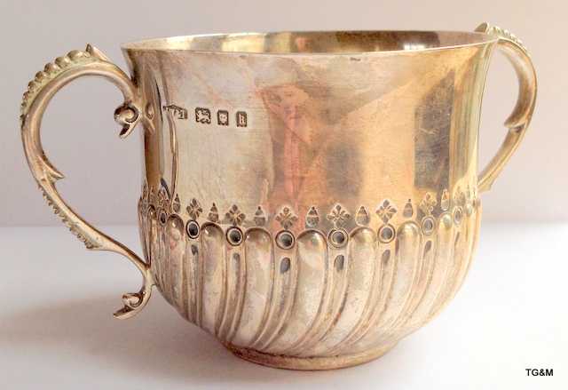 A silver 2 handled drinking cup Hallmarked London 1925