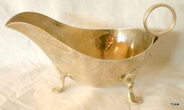 A silver hallmarked sauce boat - Image 4 of 5