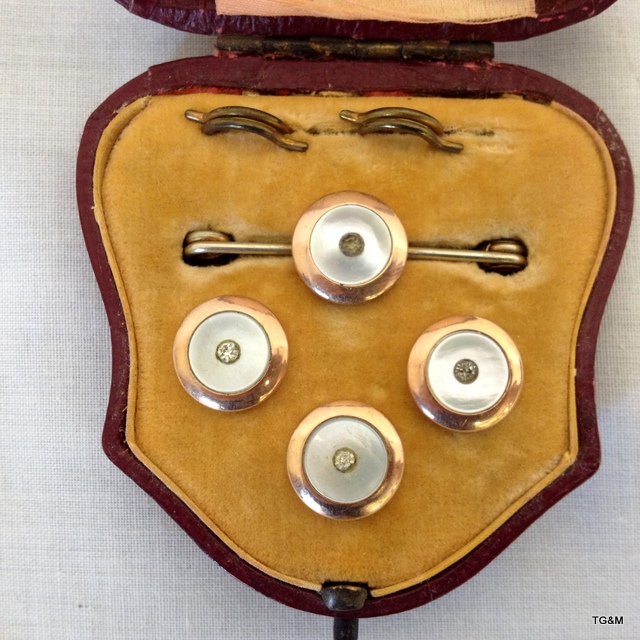 Two 19th Century Boxed Yellow Gold Dress Buttons One Set with mother of Pearl and Old Cut Diamonds - Image 2 of 3
