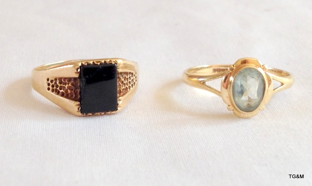 A men's 9ct gold signet ring and ladies 9ct gold aquamarine ring