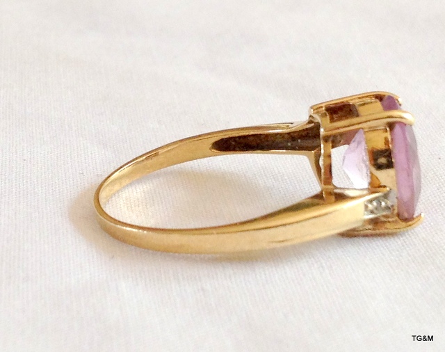 A ladies 9ct gold Amethyst and diamond ring size Q - Image 3 of 3