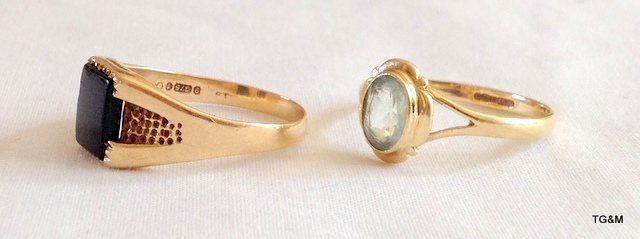 A men's 9ct gold signet ring and ladies 9ct gold aquamarine ring - Image 2 of 4