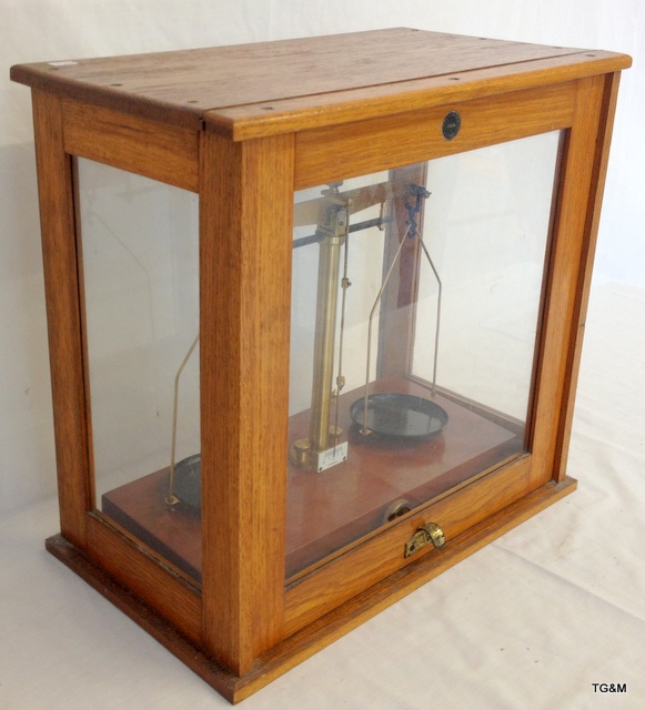 A set of late Victorian precision scales in a light oak glazed case by Eureka - London - Image 6 of 6