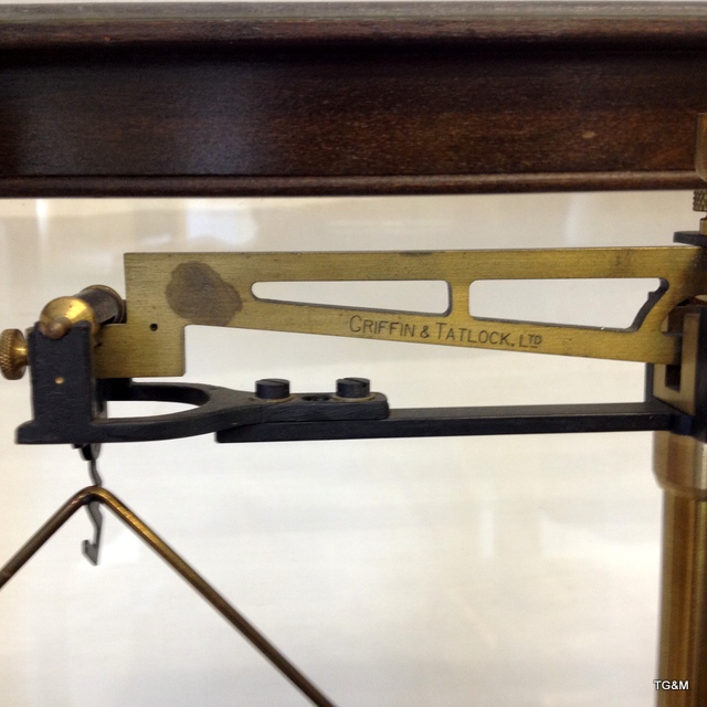 A mahogany cased set Griffin & Tatlock Ltd microid balance scales with two sets of weights - Image 3 of 6