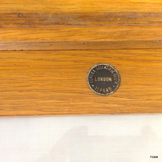 A set of late Victorian precision scales in a light oak glazed case by Eureka - London - Image 4 of 6