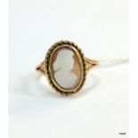 A 9ct gold cameo ring