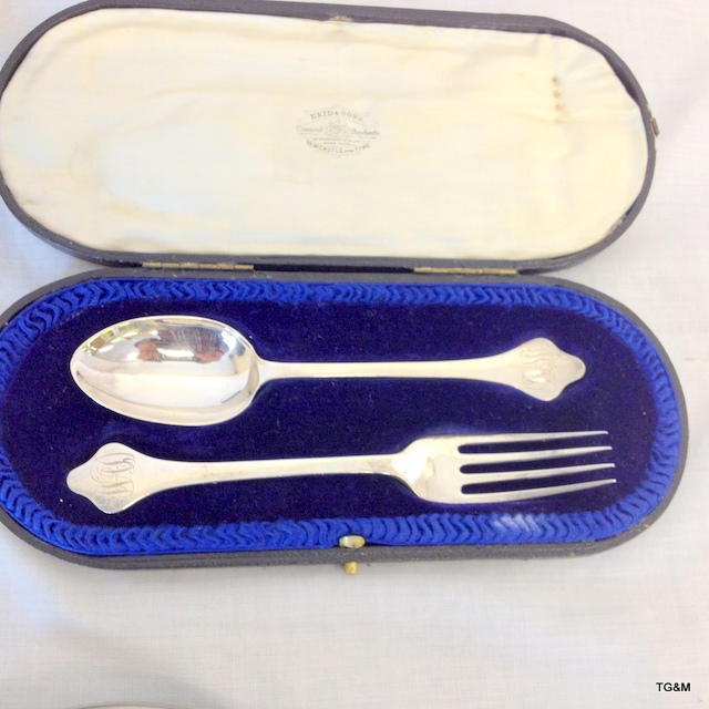 A silver boxed spoon and fork, silver bon bon and table basket - Image 2 of 3