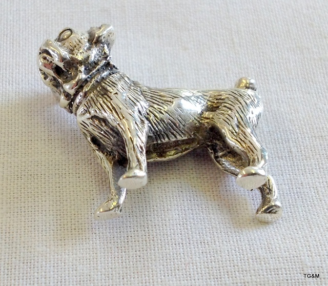 A large silver bookmark in the form of a cat - Image 2 of 3