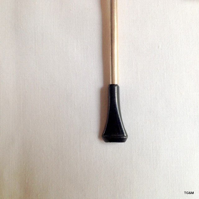 An extending white metal cigarette holder and two matching toothpick holders - Image 2 of 4