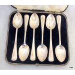 6 Silver hallmarked rat tail boxed teaspoons