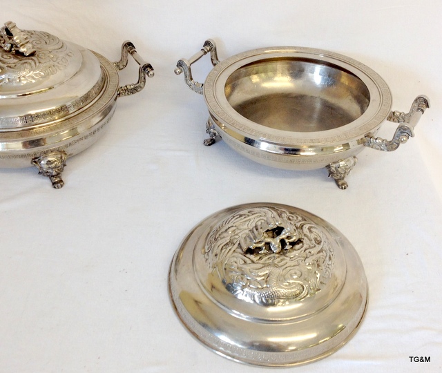 A pair of large silver plated embossed serving dishes - Image 5 of 5