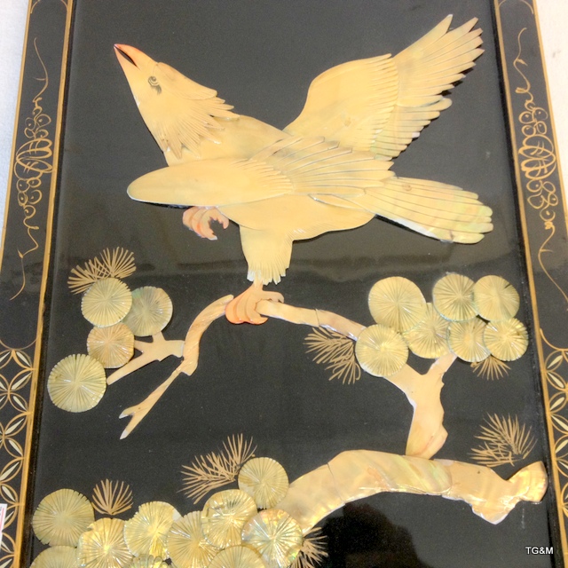 A lacquer and mother of pearl panel depicting birds - Image 3 of 4