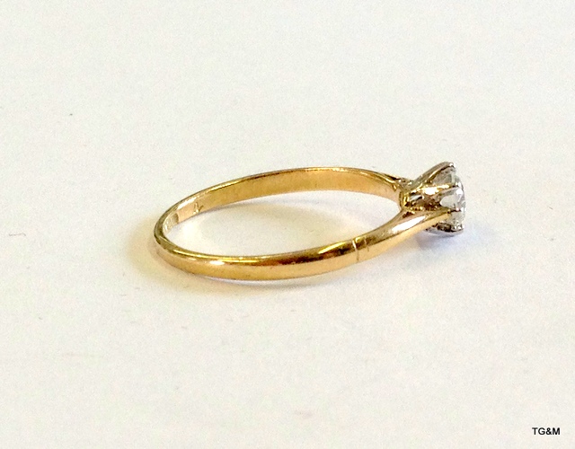 A 9ct gold diamond solitaire 0.25ct size J - Image 2 of 3