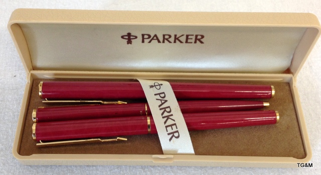 A box set of Parker pens/pencil  to include ball point, fountain and propelling pencil
