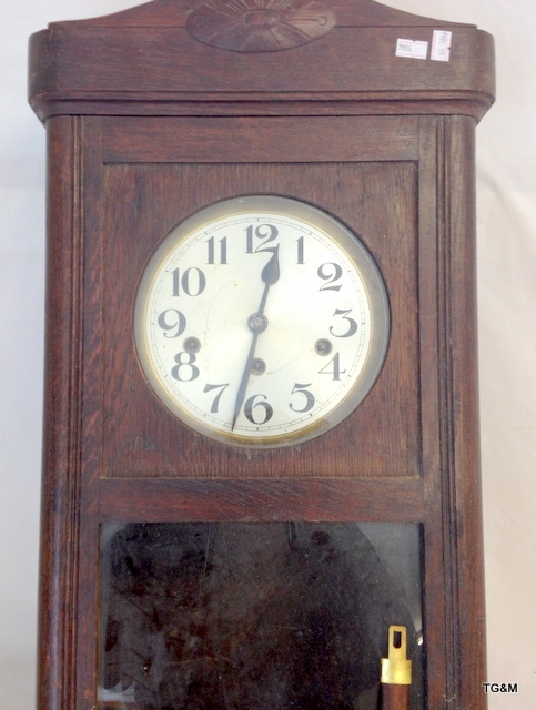 A wall clock and a cuckoo clock - Image 3 of 3