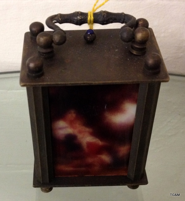 A decorative miniature carriage clock - Image 3 of 3