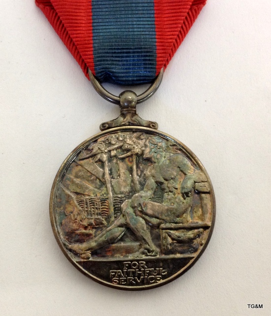 A woman's Imperial service medal to Dorothy May - Image 3 of 3