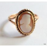 A 9ct gold cameo ring