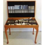 A 12 place old English pattern cutlery comprising of 12 each