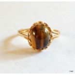 A 9ct gold tiger eye ring size M