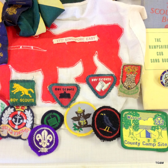 A quantity of vintage Boy Scout and Girl Guides memorabilia including badges - neckerchiefs - - Image 4 of 6