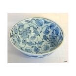 An oriental rice bowl 8 x 15 x 7cm at base