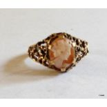 A 9ct gold cameo ring size P