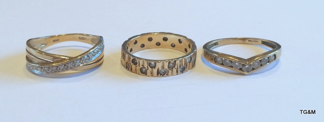 3 9ct gold ladies rings