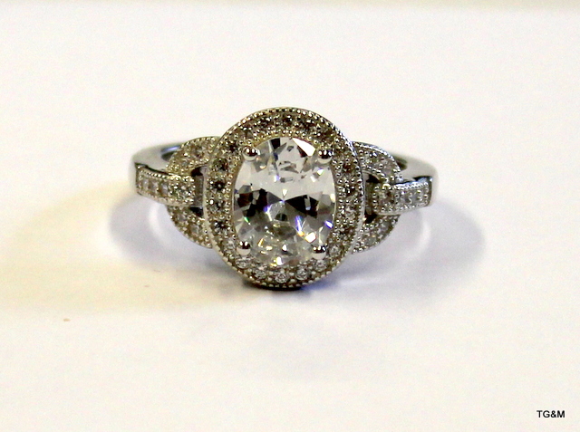 A silver and cz dress ring   size N