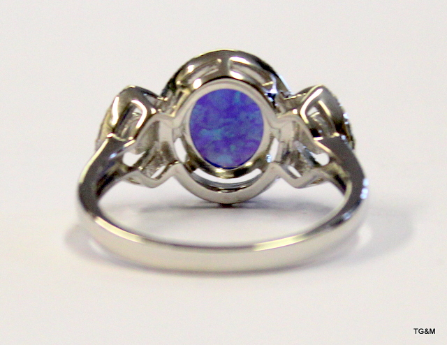 A silver cz and opalite set ring - Image 3 of 3