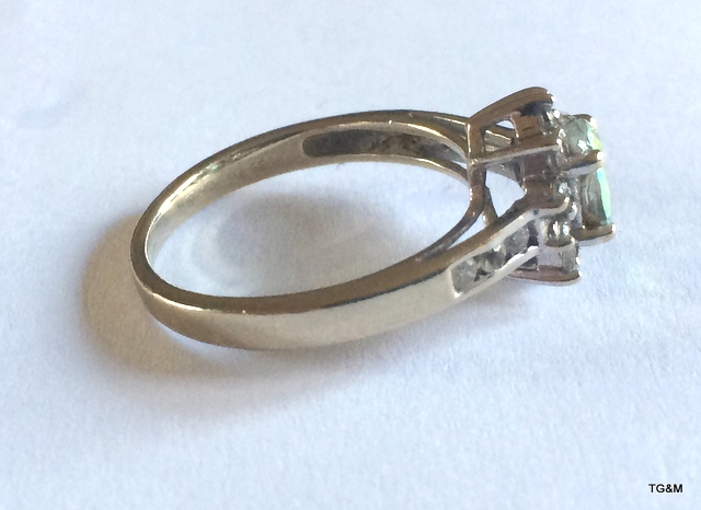 A 9ct white gold ring size k - Image 3 of 4