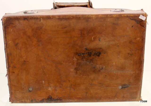 A small leather suitcase  50 x 33cm - Image 3 of 3