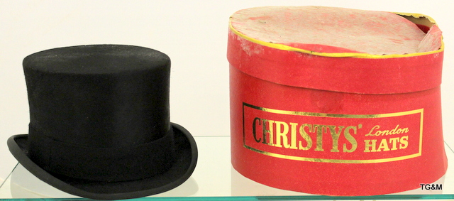 Christy's London black top hat, size 7 1/2 in original red box