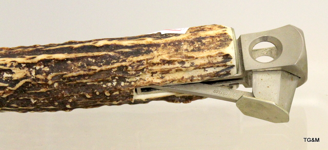 An antler carved cigar cutter - Image 3 of 3