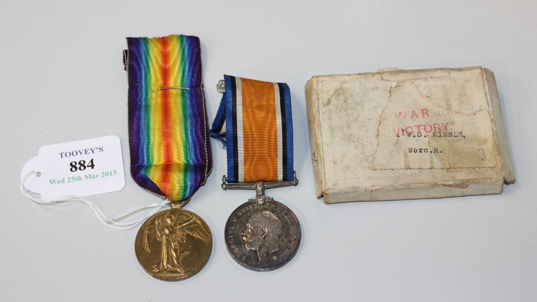 A 1914-18 British War Medal and 1914-19 Victory Medal to '29445 Pte. W.S. Kimble. Worc.R.', with a