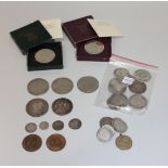 A collection of British coins, comprising a Victoria Old Head crown 1894, five further crowns,